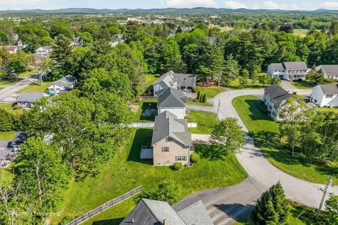 47 Fairways Bangor ME 04401