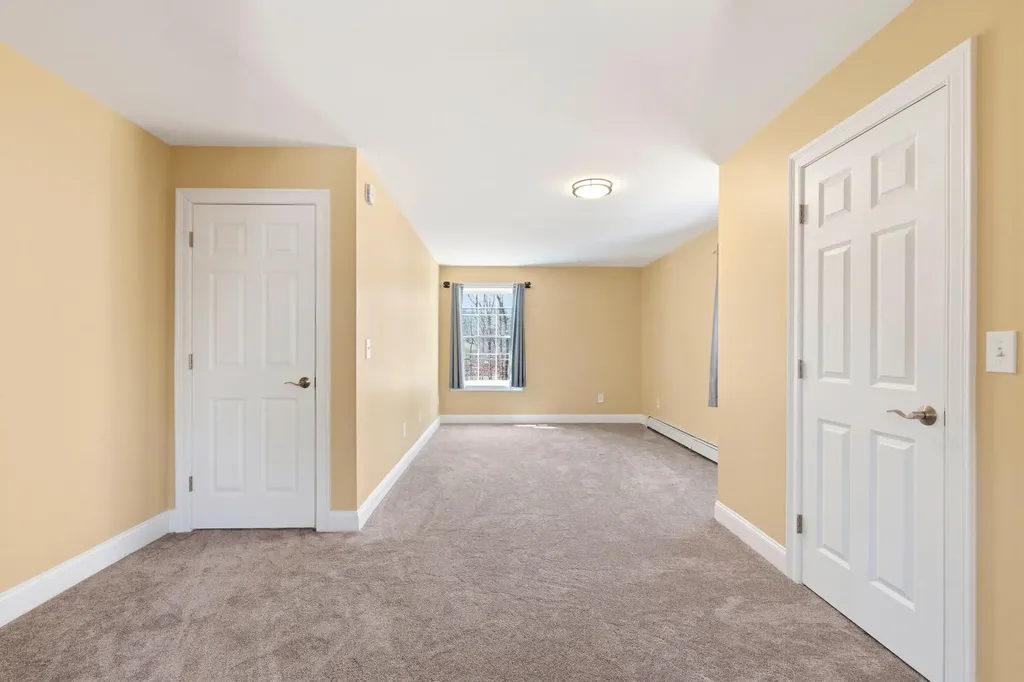 516 Falmouth Road Windham ME 04062