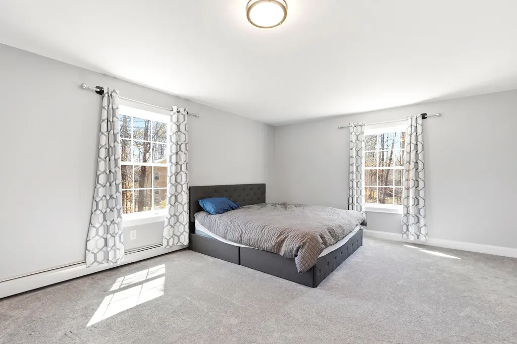516 Falmouth Road Windham ME 04062