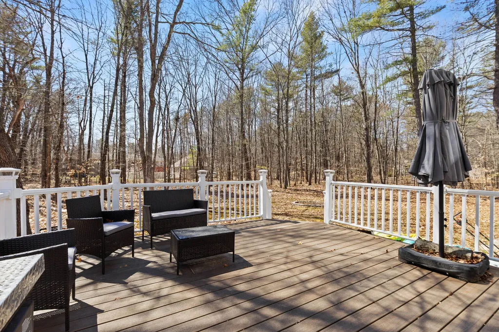 516 Falmouth Road Windham ME 04062