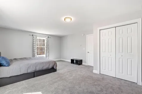 516 Falmouth Road Windham ME 04062