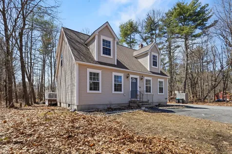 516 Falmouth Road Windham ME 04062