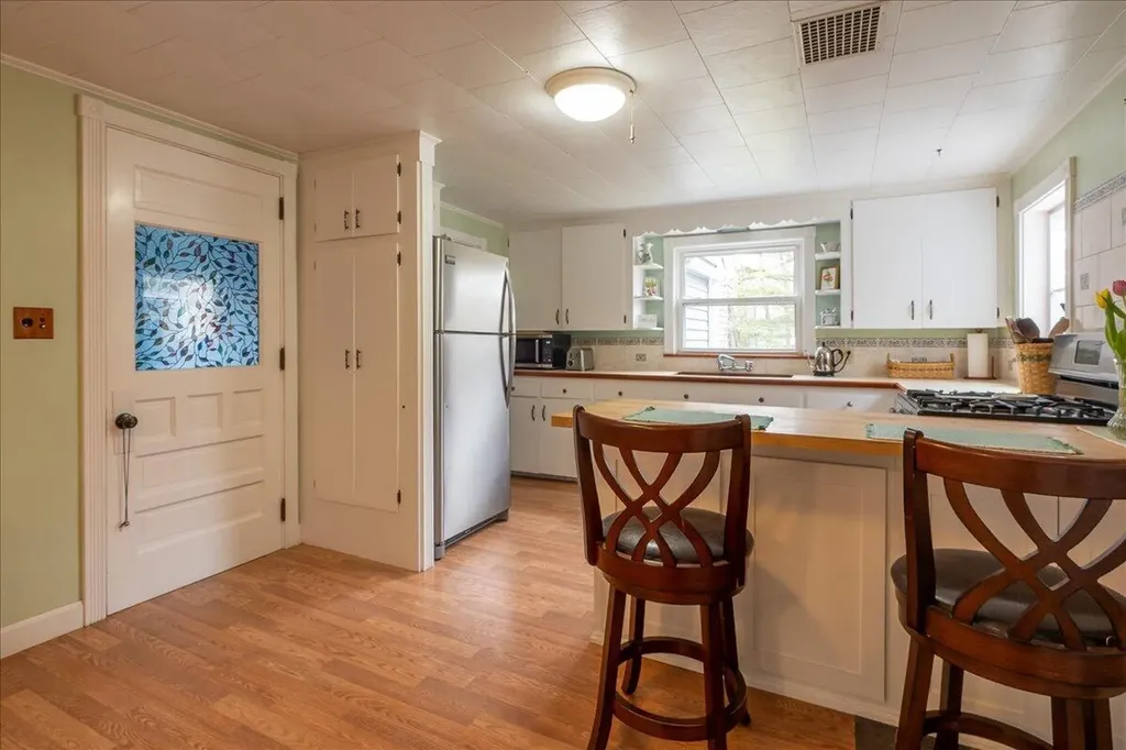 90 Pearl Street Camden ME 04843