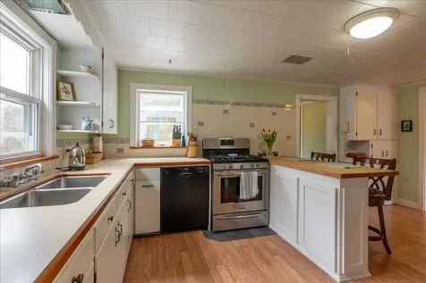 90 Pearl Street Camden ME 04843