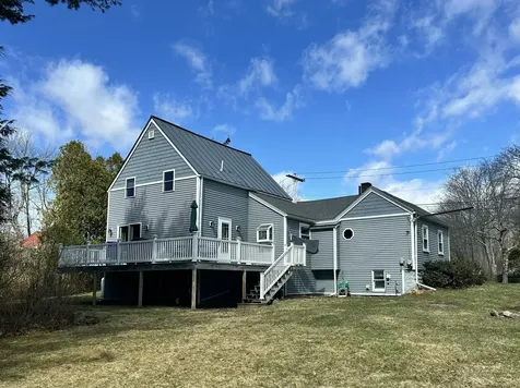 90 Pearl Street Camden ME 04843