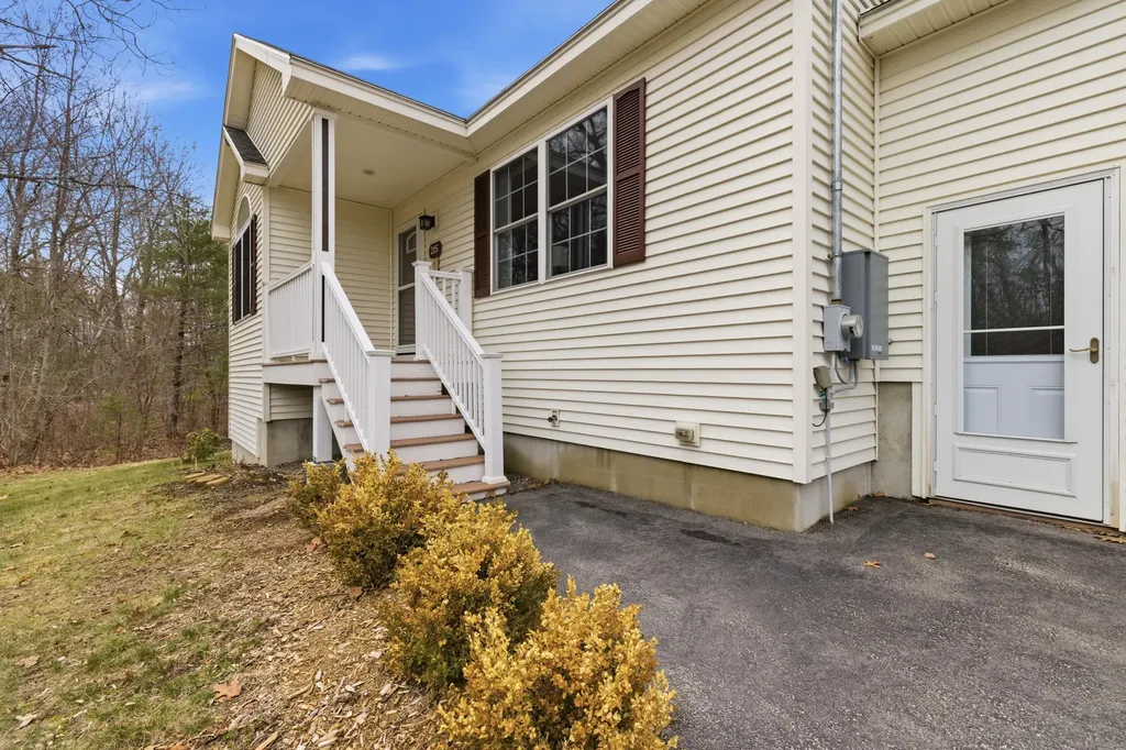 215 Loop Road Wells ME 04090