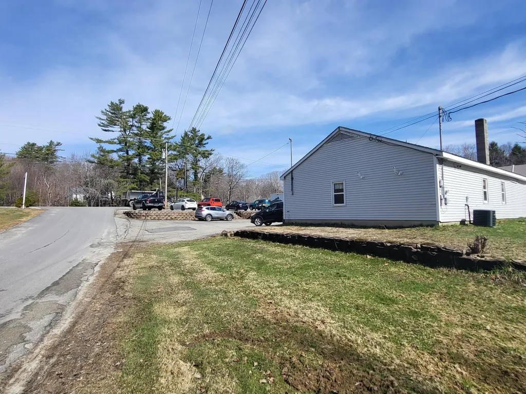 454 Brunswick Avenue Gardiner ME 04345