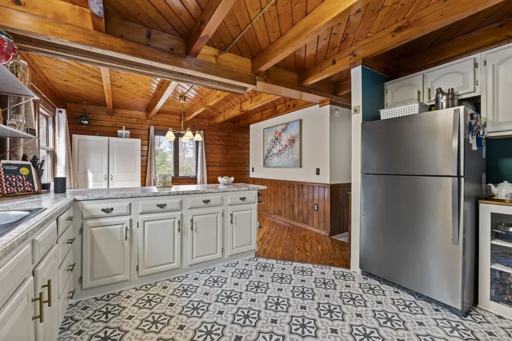 1289 Woodman Hill Road Minot ME 04258