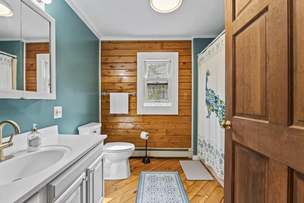 1289 Woodman Hill Road Minot ME 04258