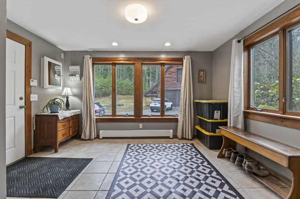 1289 Woodman Hill Road Minot ME 04258