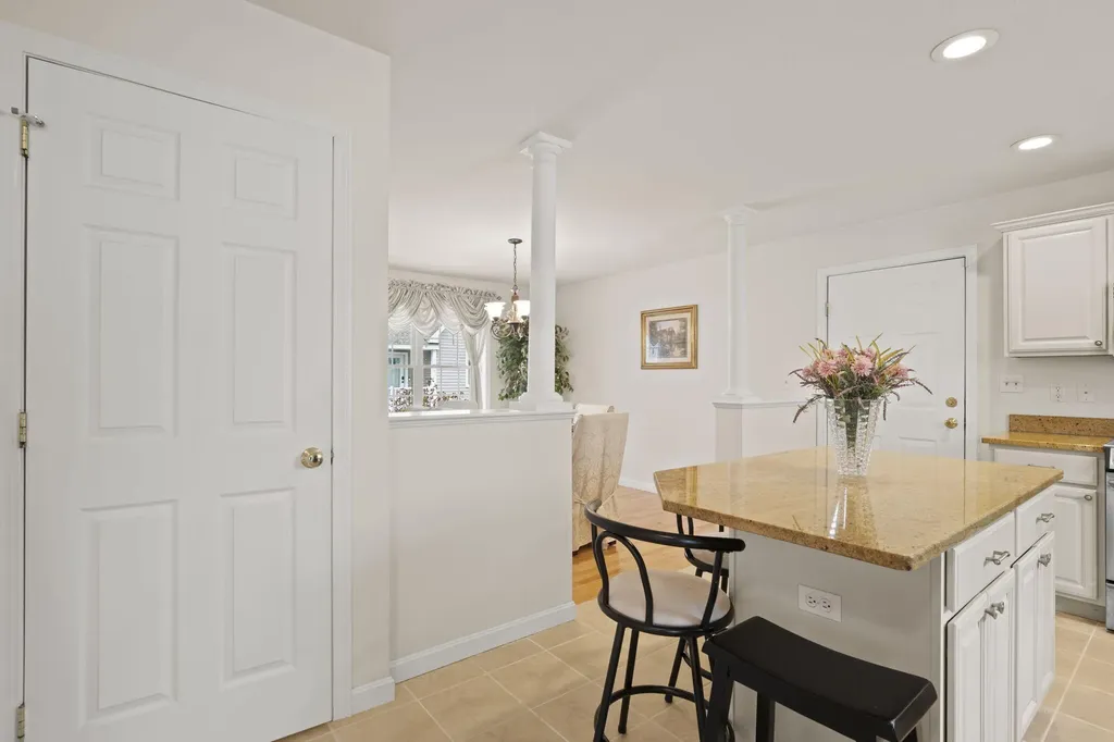 5 Izzy Lane Kittery ME 03904