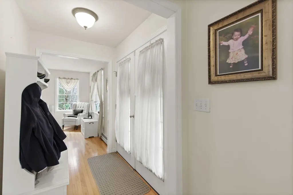 5 Izzy Lane Kittery ME 03904