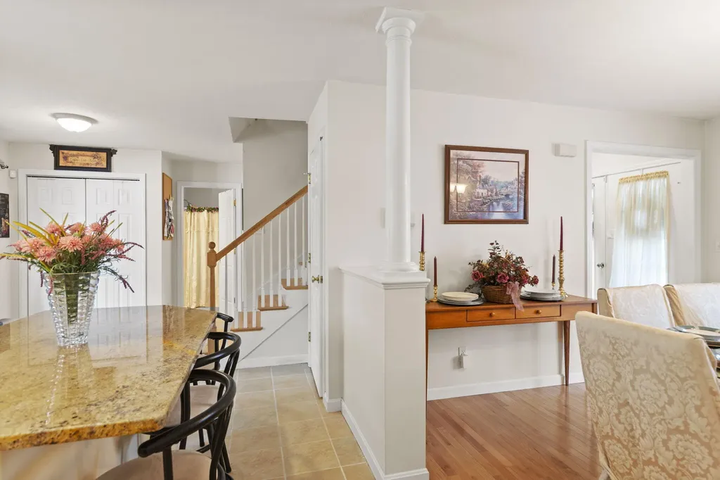 5 Izzy Lane Kittery ME 03904