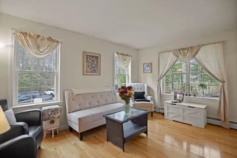 5 Izzy Lane Kittery ME 03904