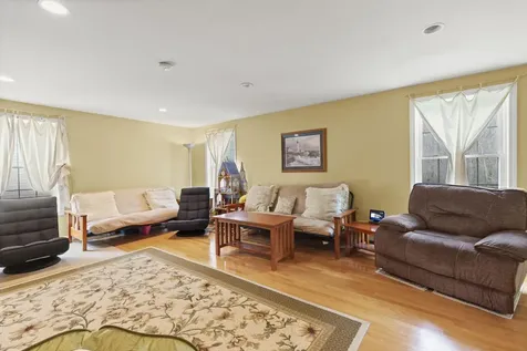5 Izzy Lane Kittery ME 03904