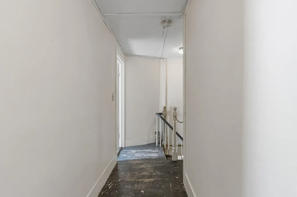 982 King Street Oxford ME 04270