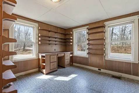 982 King Street Oxford ME 04270