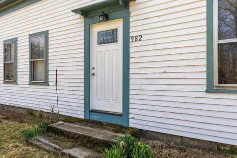 982 King Street Oxford ME 04270