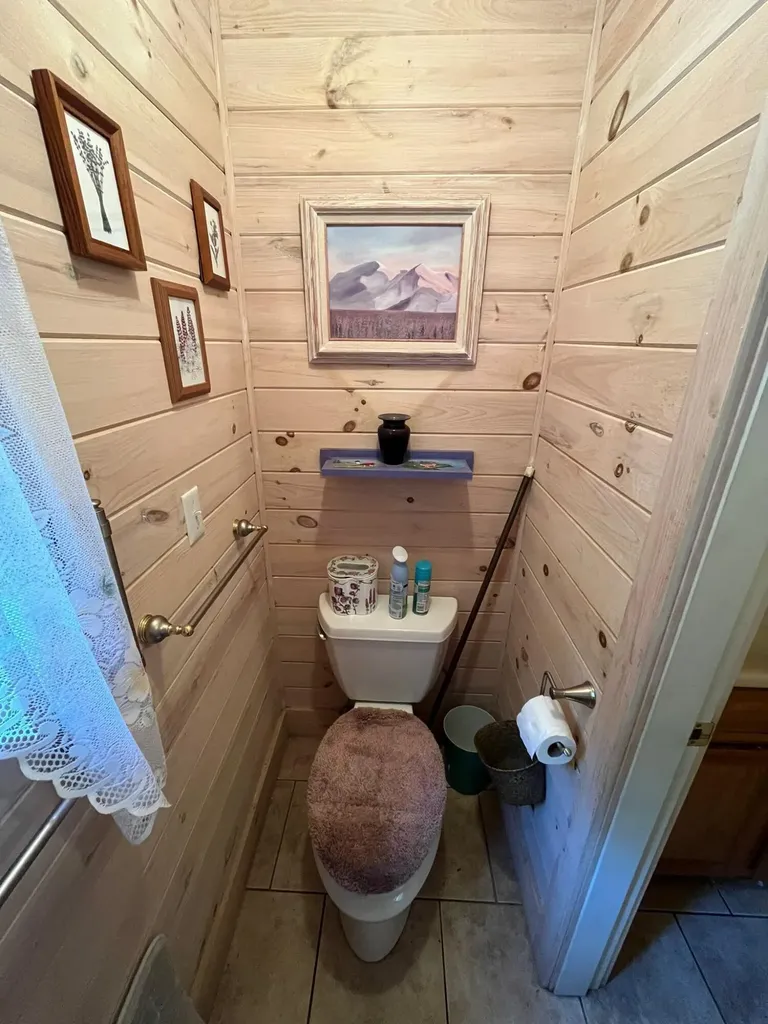 40 Moosepath Lane Searsport ME 04974