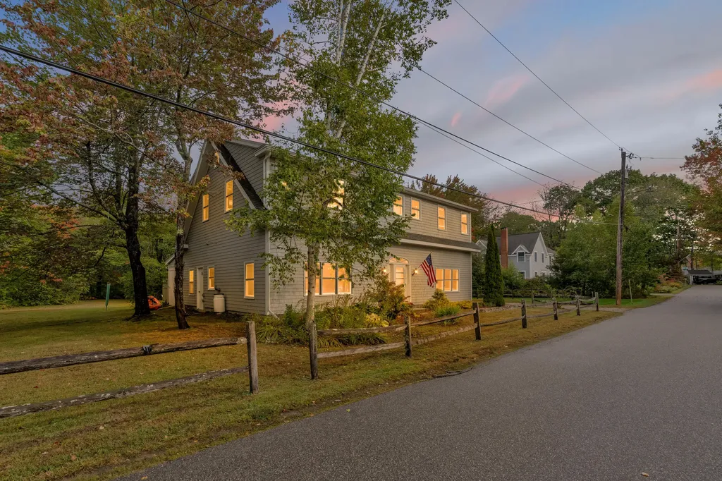 40 Wildwood Avenue Kennebunkport ME 04046