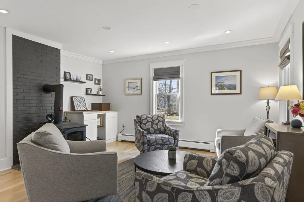 119 Cedar Street Belfast ME 04915