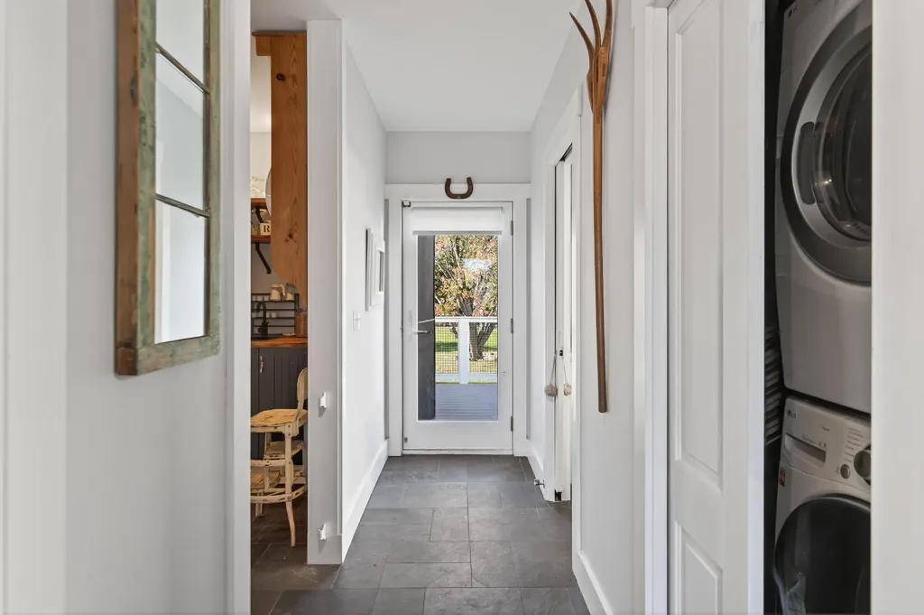 202 Two Lights Road Cape Elizabeth ME 04107
