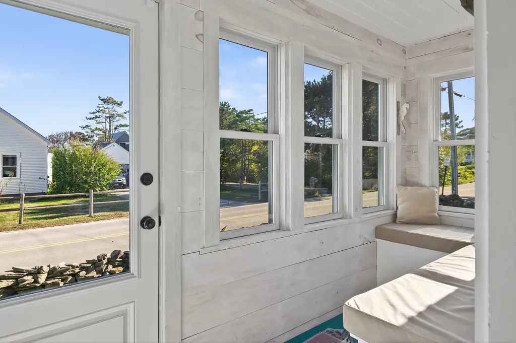 202 Two Lights Road Cape Elizabeth ME 04107