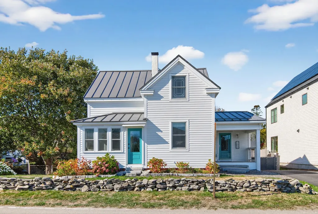 202 Two Lights Road Cape Elizabeth ME 04107