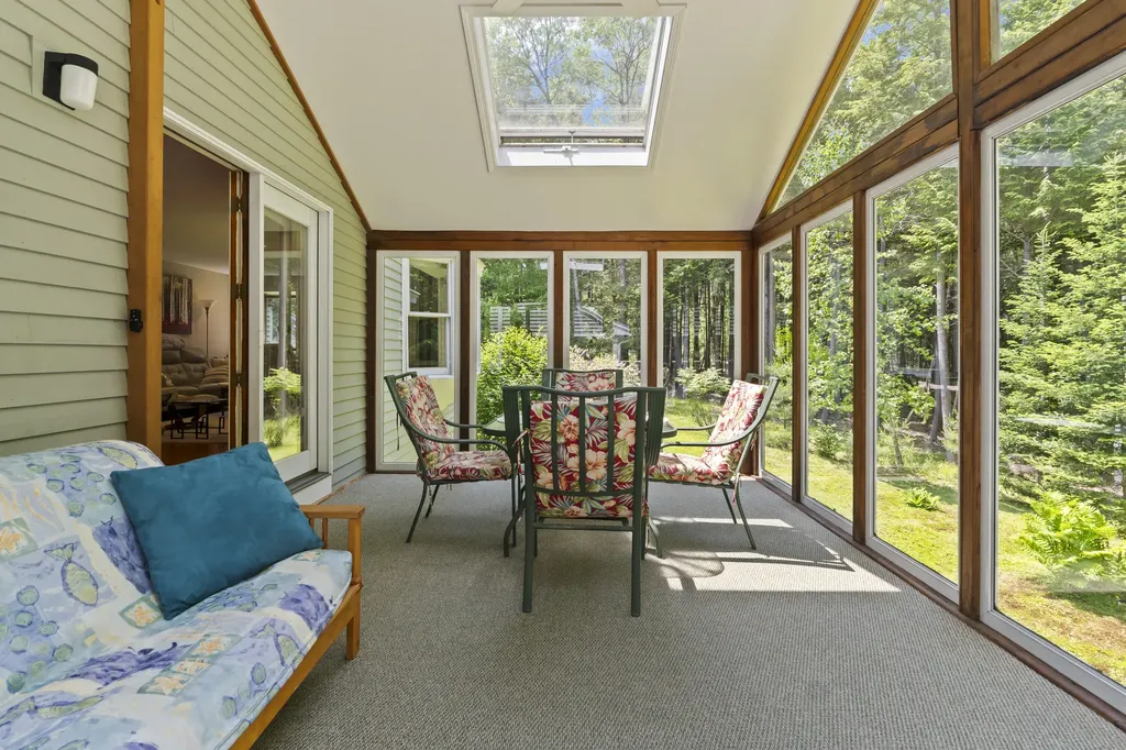 15 Harvey Brook Drive Freeport ME 04032