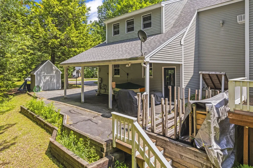 15 Harvey Brook Drive Freeport ME 04032