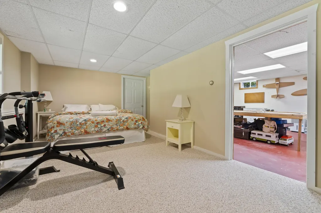 15 Harvey Brook Drive Freeport ME 04032