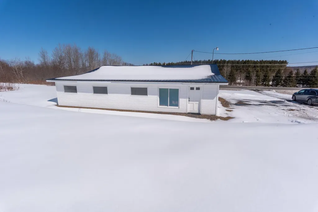 673 Main Street Grand Isle ME 04746