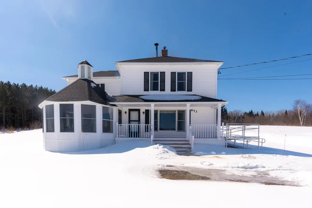 673 Main Street Grand Isle ME 04746