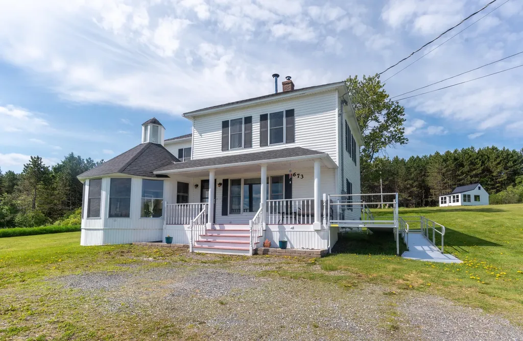 673 Main Street Grand Isle ME 04746
