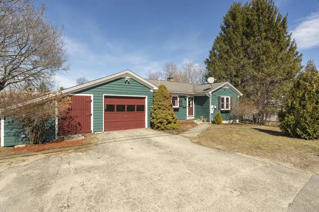42 Vernon Street Bethel ME 04217