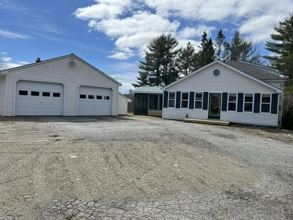 1071 Clinton Avenue Benton ME 04901