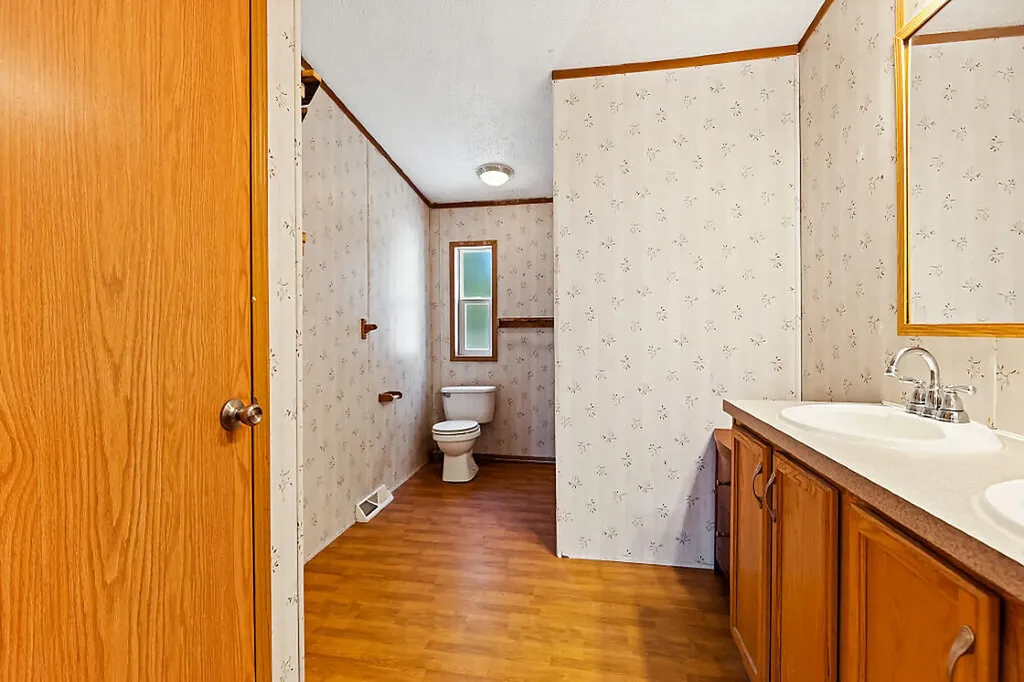 5 Forest Lane Fairfield ME 04937