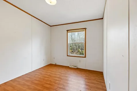 5 Forest Lane Fairfield ME 04937