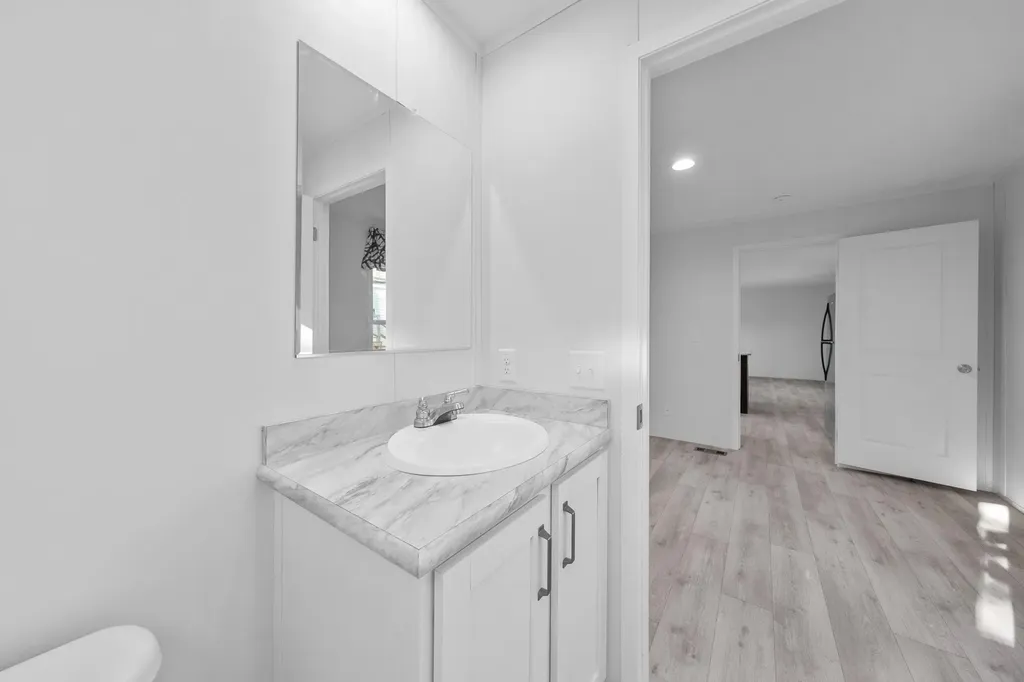 970 Gardiner Road Wiscasset ME 04578