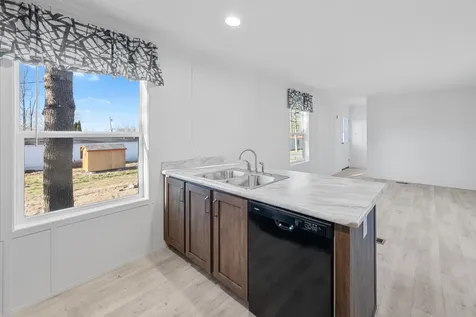 970 Gardiner Road Wiscasset ME 04578