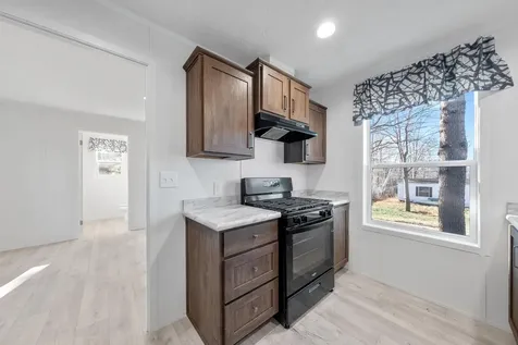 970 Gardiner Road Wiscasset ME 04578