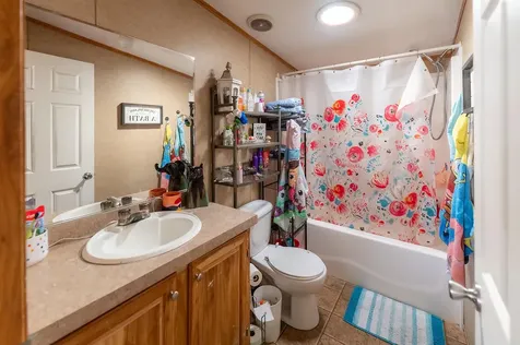 27 Saints Way Windsor ME 04363