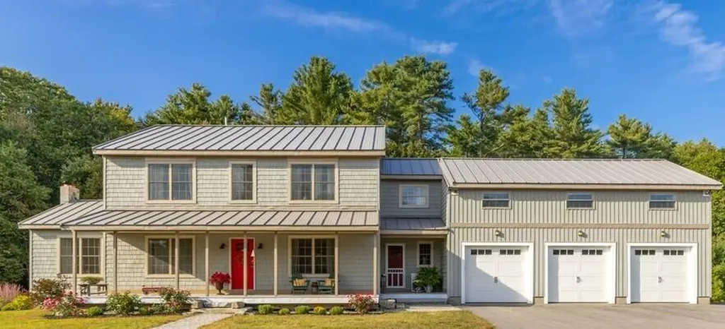 18 Laura Whitney Drive North Yarmouth ME 04097