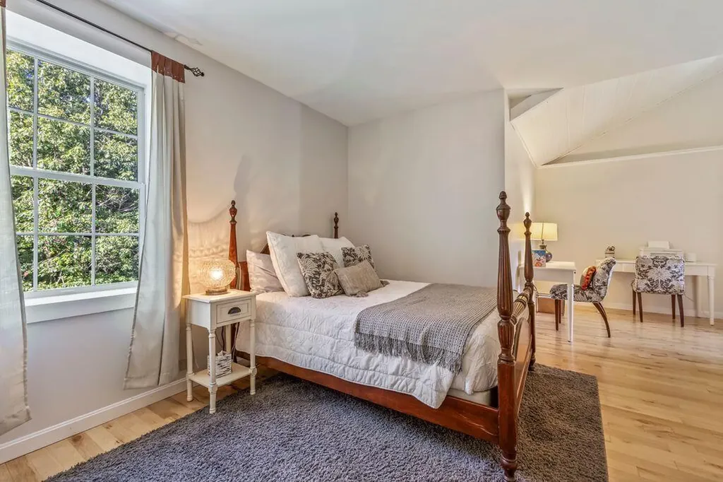 18 Laura Whitney Drive North Yarmouth ME 04097