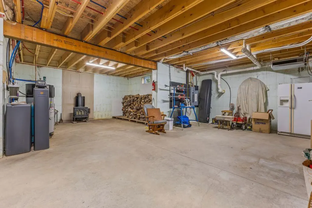 18 Laura Whitney Drive North Yarmouth ME 04097