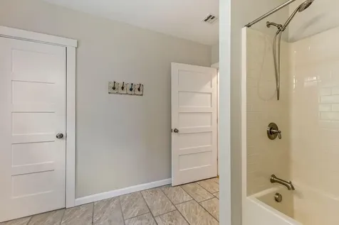 18 Laura Whitney Drive North Yarmouth ME 04097