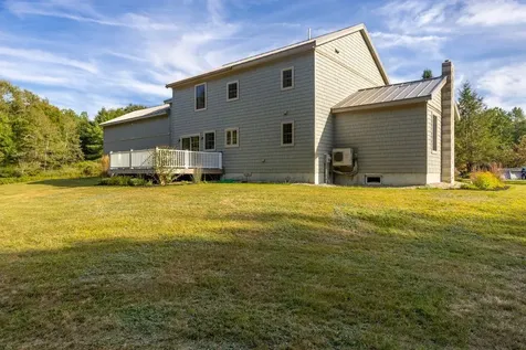 18 Laura Whitney Drive North Yarmouth ME 04097
