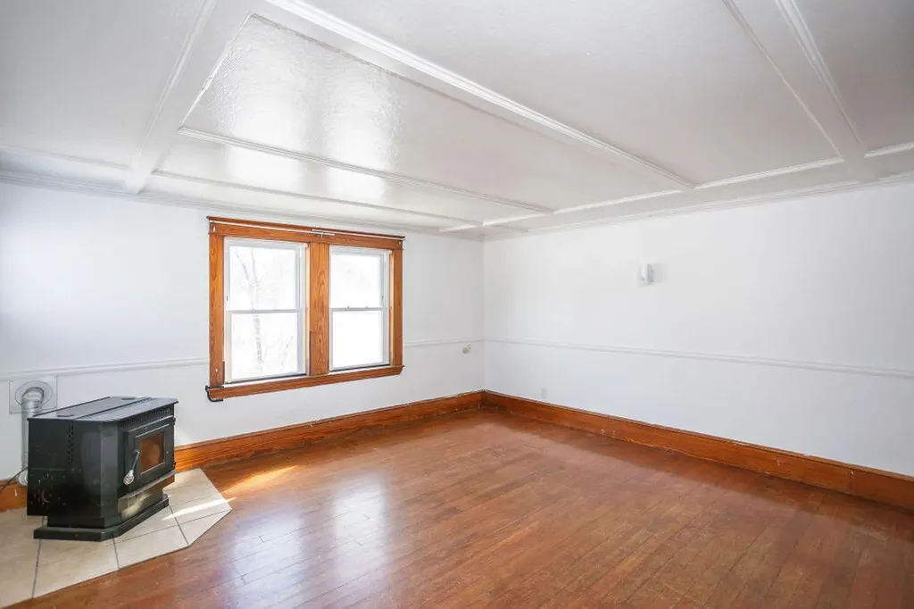 133 Croswell Road Farmington ME 04938