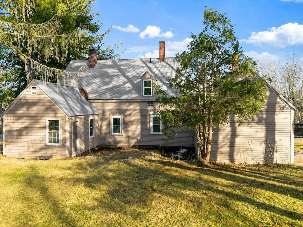 247 Winthrop Center Road Winthrop ME 04364