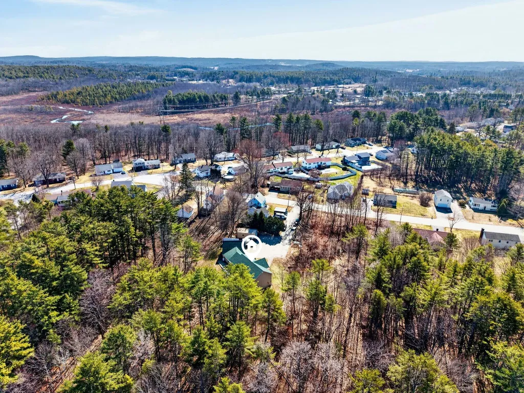 384 Pond Road Lewiston ME 04240
